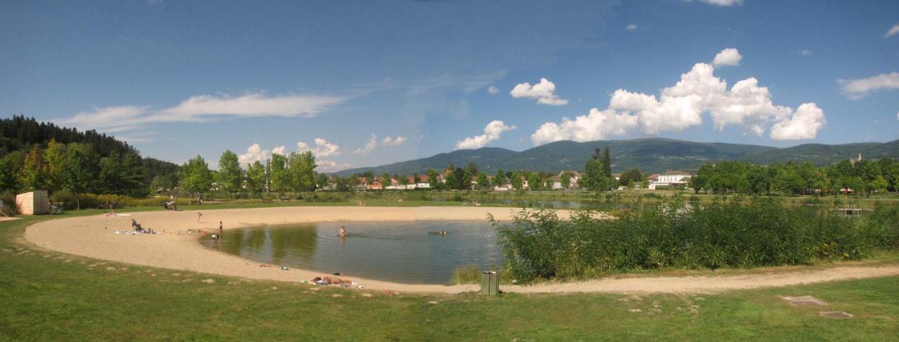 Camping La Vallee Verte Ambert Dış mekan fotoğraf